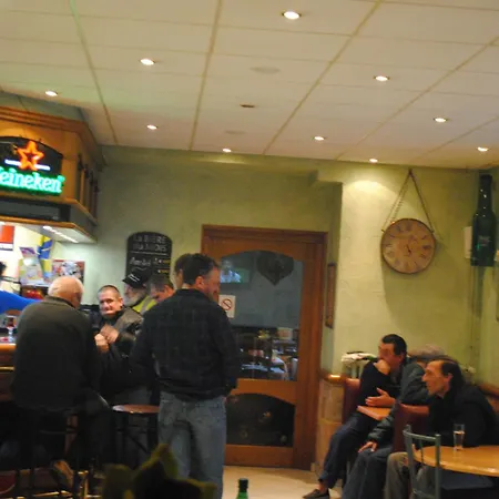 Hotel Des Voyageurs Chez Betty